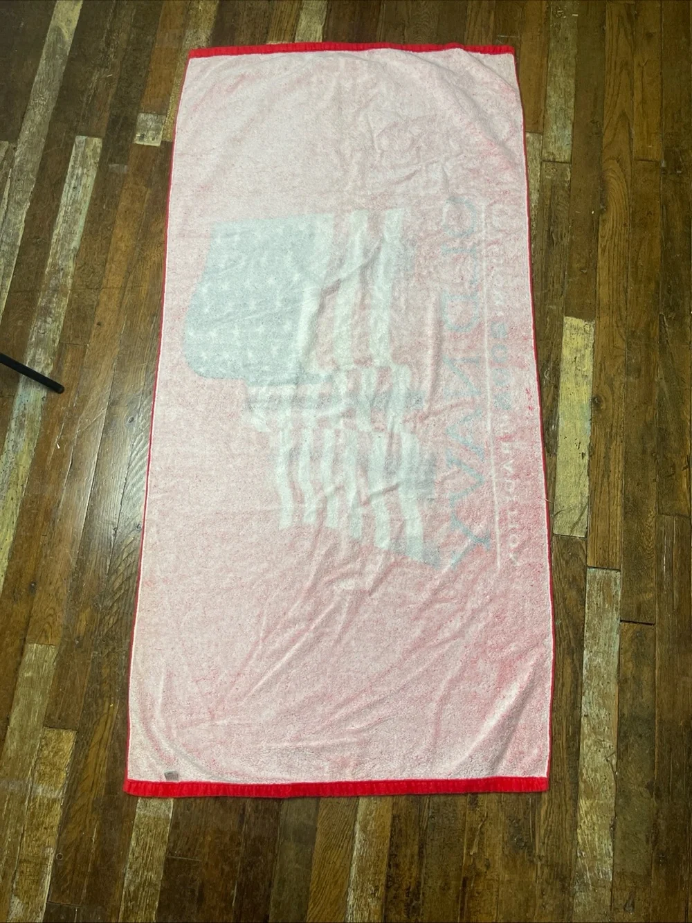 Vintage Old Navy Red Flag Beach Towel Cotton 27”x56”